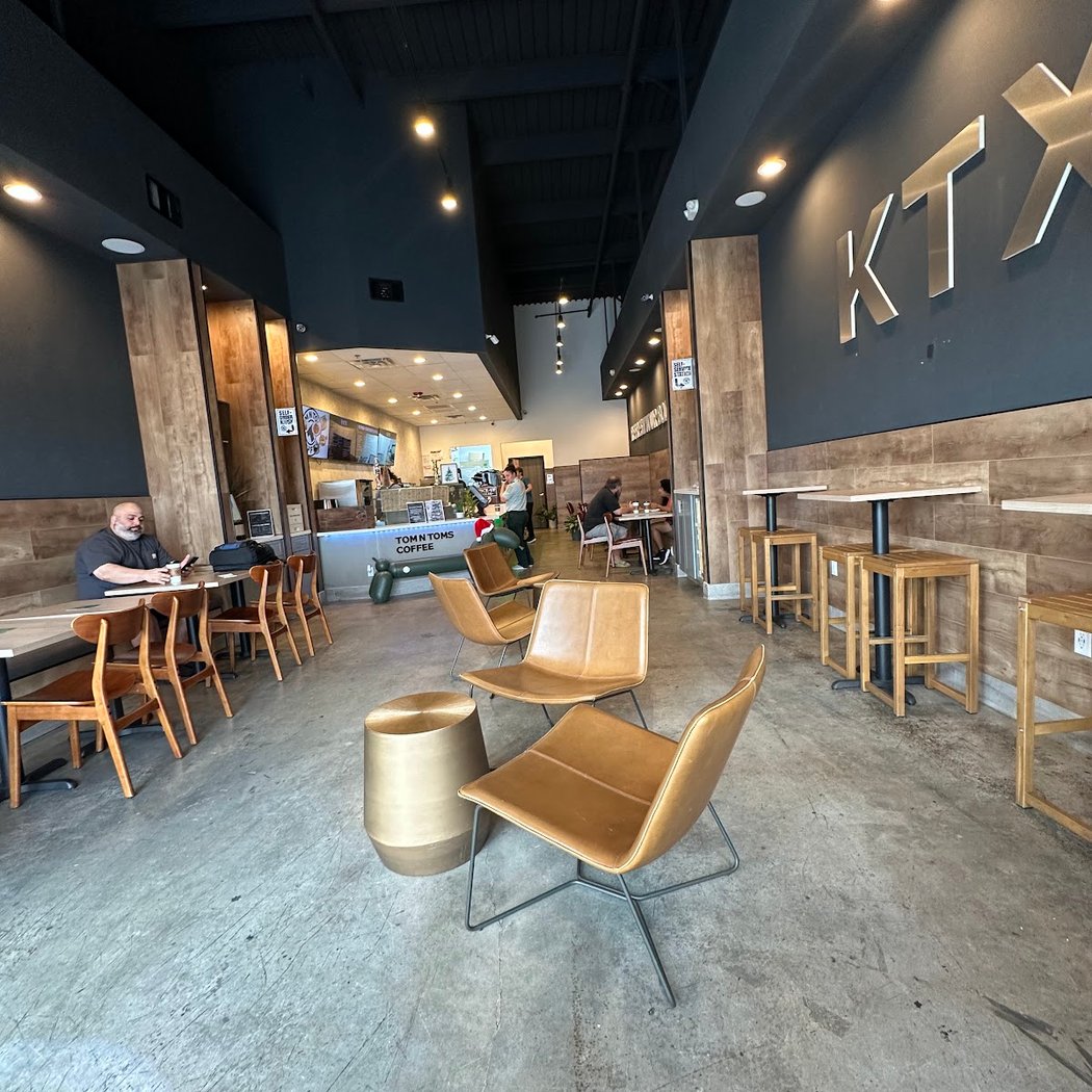Tom N Toms Coffee Katy 1